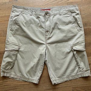 UNIONBAY Mens tan Cargo Shorts 42